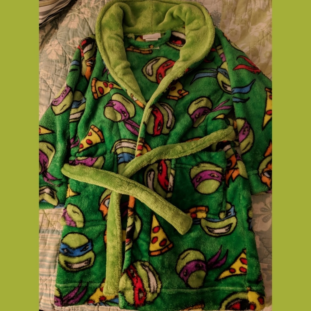 Tmnt bath robe boy or girl